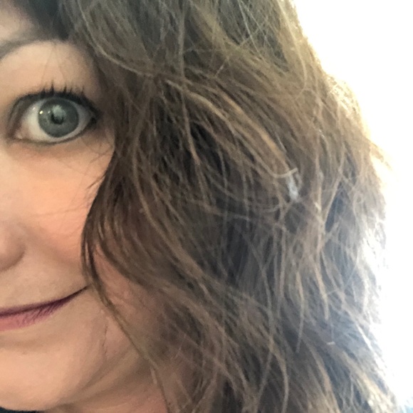 Meet your Posher, Sarah - Picture 1 of 1